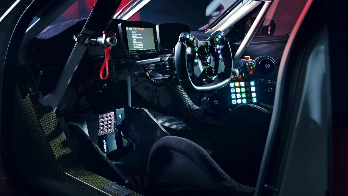 BMW M TRACK COCKPIT
