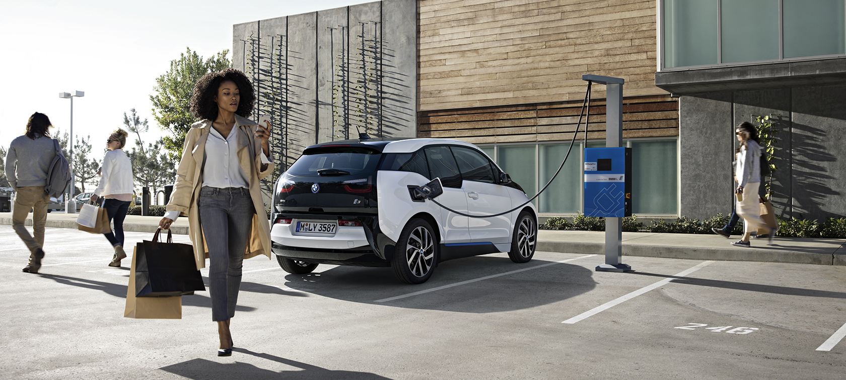 Piacere di guidare BMWi Piacere di guidare BMWi