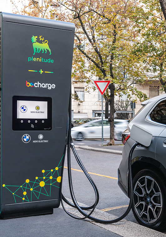 BMW BECHARGE colonnina
