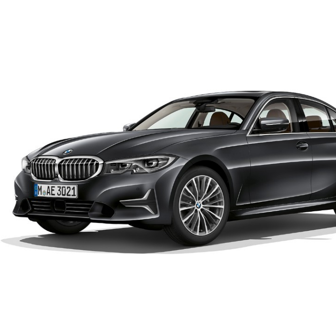 BMW Serie 3 Berlina, Versione Luxury. Inquadratura fissa laterale della BMW Serie 3 Berlina Versione Luxury.