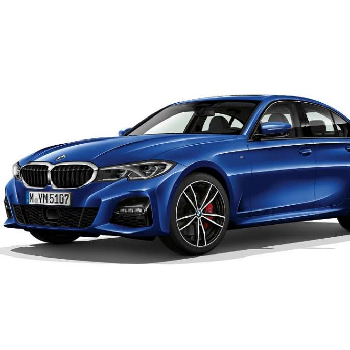 BMW Serie 3 Berlina, Versione M Sport. Inquadratura fissa laterale della BMW Serie 3 Berlina Versione M Sport.