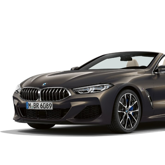Nuova BMW M850i xDrive, Dravit Grey metallic, vista frontale a tre quarti. Nuova BMW M850i xDrive, Dravit Grey metallic, vista frontale a tre quarti.